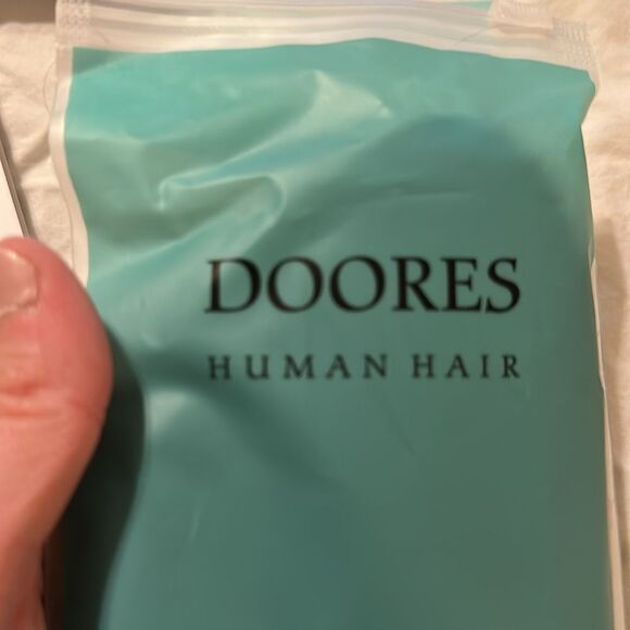 NEW DOORES Tape Hair Extensions Brown Color 20 Inch 100% HUMAN HAIR - Picture 6 of 11